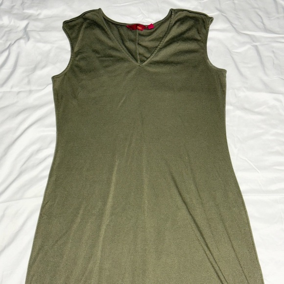 G.I.L.I. Olive Green Sleeveless Asymmetrical V-Neck Dress – Size M - Picture 8 of 12